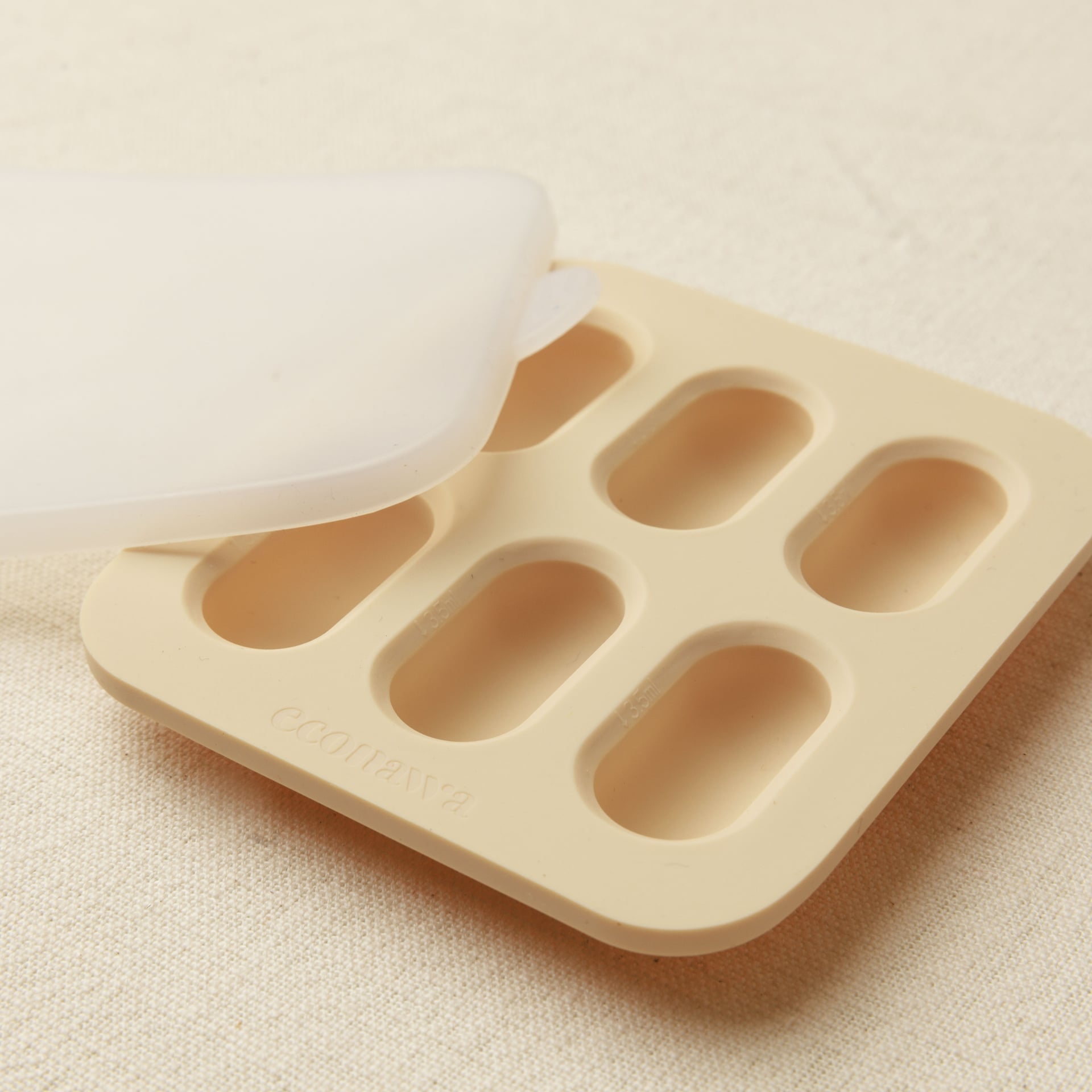 feeder ice mould